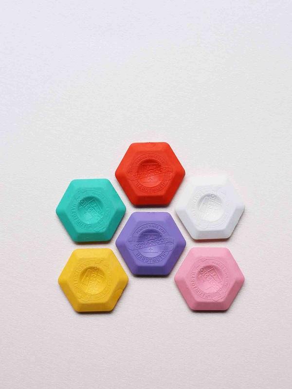 6 GOMMES HEXAGONALES COLOREES