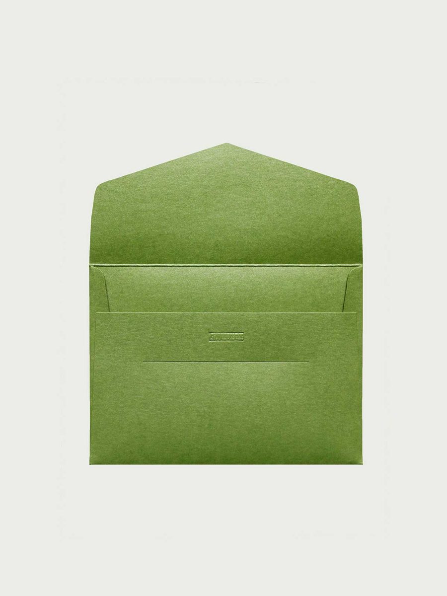 5 jolies enveloppes en papier cartonné épais de couleur verte