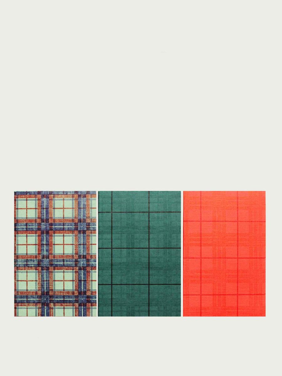 3 jolis petits carnets imprimés motif tartan sur la couverture