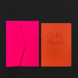 Carte postale GIRL POWER et enveloppe rose fluo