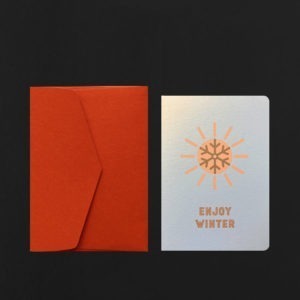 Carte postale ENJOY WINTER + enveloppe mandarine