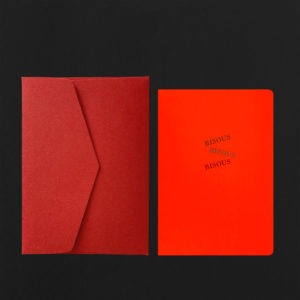Folded Card BISOUS BISOUS BISOUS + carmine envelope
