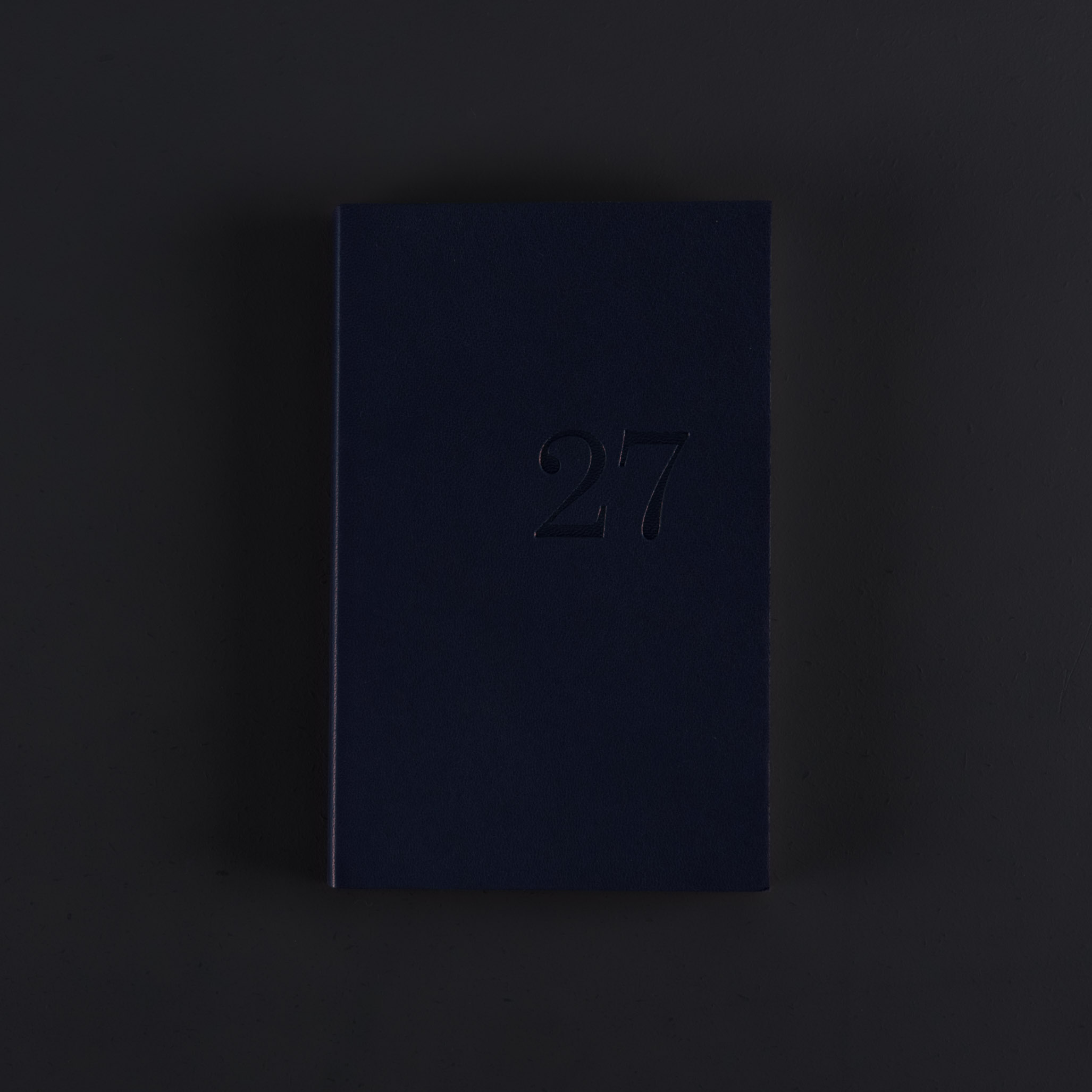 AGENDA HEBDOMADAIRE 2027 CUIR bleu nuit